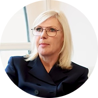 Nicola Lohrey