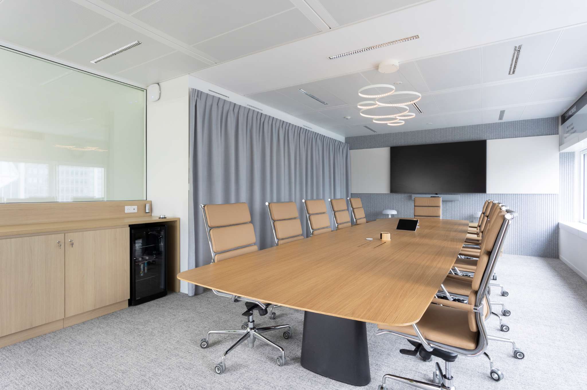 Aménagement intérieur Merz Aesthetics par Ronn Square