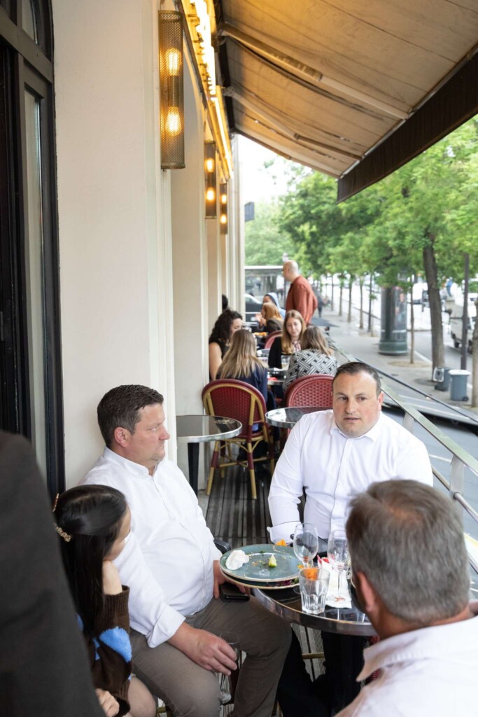 Collaborateurs Ronn Square au showroom