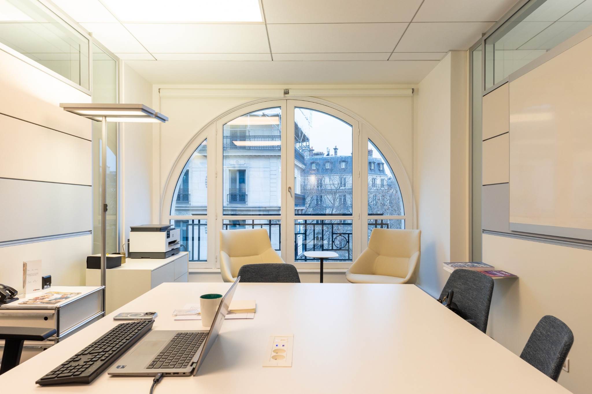 Réalisation des bureaux Rödl & Partner par Ronn Square